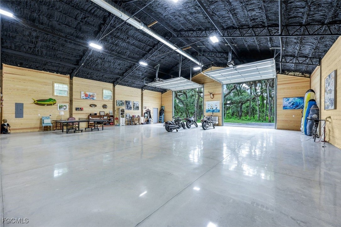 Alva, Florida, 33920, United States, 1 Bedroom Bedrooms, ,1 BathroomBathrooms,Residential,Active,1936413