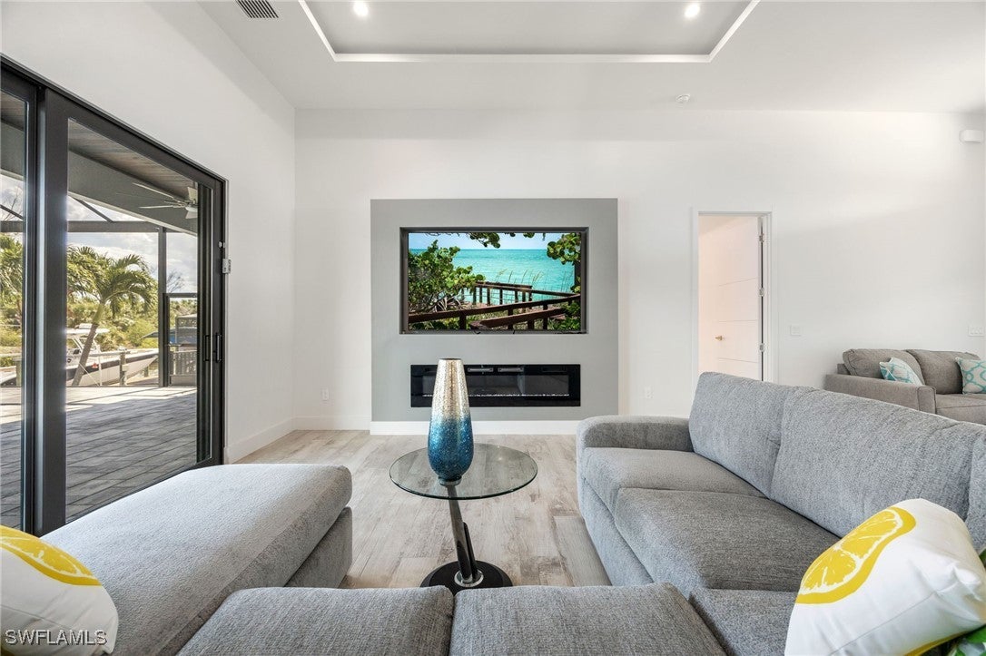 Cape Coral, Florida, 33990, United States, 3 Bedrooms Bedrooms, ,3 BathroomsBathrooms,Residential,Active,1877773