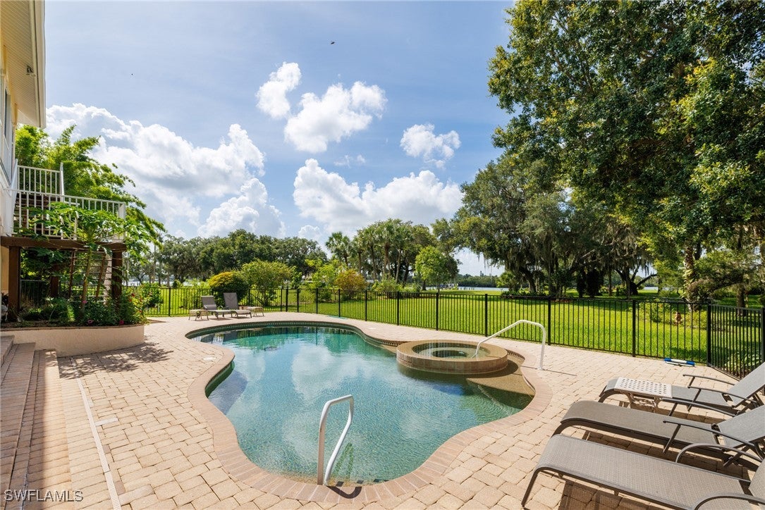 Alva, Florida, 33920, United States, ,3 BathroomsBathrooms,Residential,Active,1894197