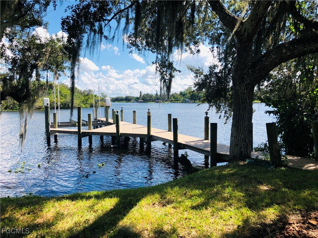 Alva, Florida, 33920, United States, 5 Bedrooms Bedrooms, ,5 BathroomsBathrooms,Residential,Active,1988720