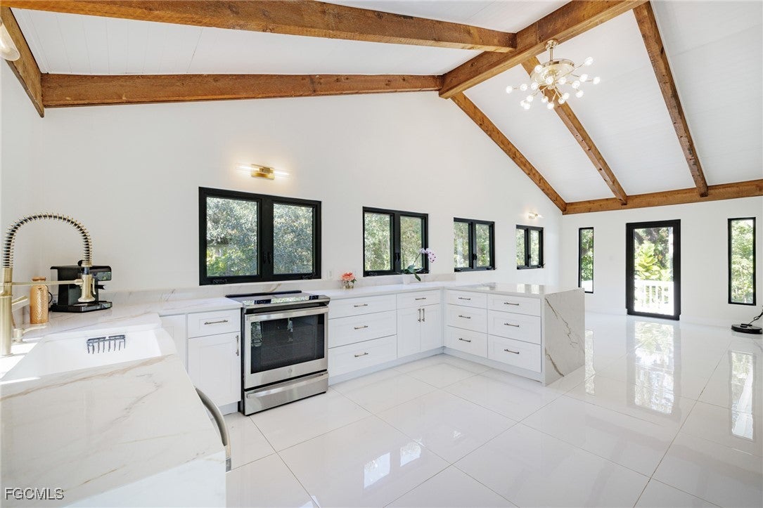 Alva, Florida, 33920, United States, 6 Bedrooms Bedrooms, ,4 BathroomsBathrooms,Residential,Active,2010171