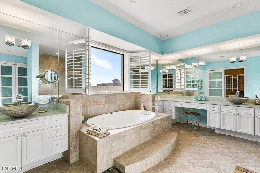 Fort Myers, Florida, 33908, United States, 3 Bedrooms Bedrooms, ,4 BathroomsBathrooms,Residential,Active,1946438