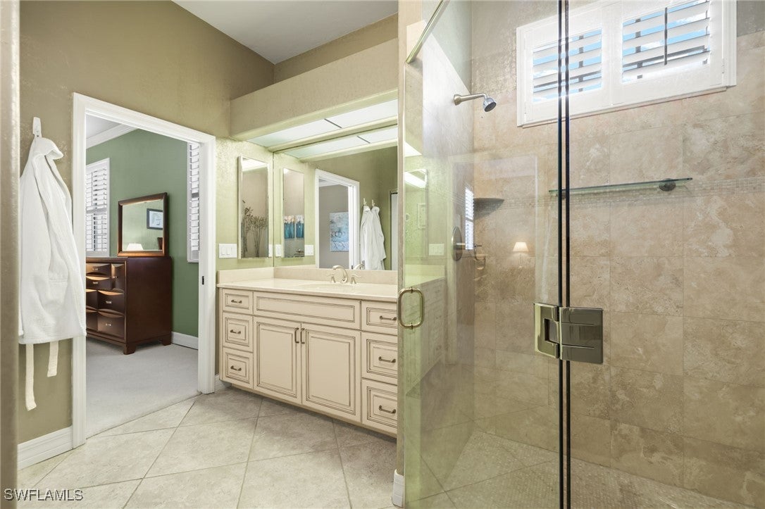 Fort Myers, Florida, 33919, United States, 5 Bedrooms Bedrooms, ,6 BathroomsBathrooms,Residential,Active,1973317