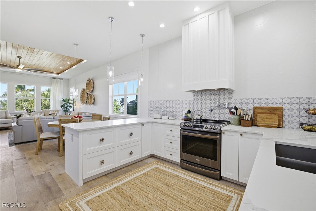 Bokeelia, Florida, 33922, United States, 4 Bedrooms Bedrooms, ,2 BathroomsBathrooms,Residential,Active,1992253