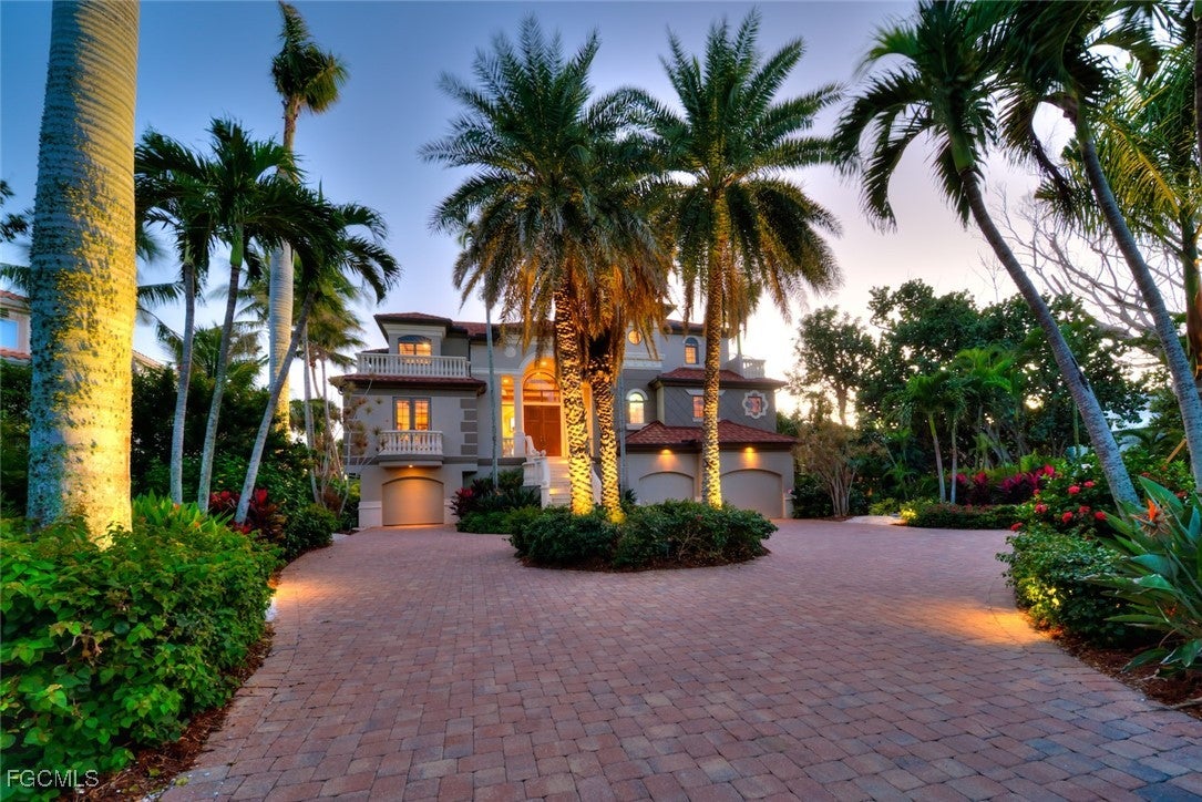 Sanibel, Florida, 33957, United States, 4 Bedrooms Bedrooms, ,5 BathroomsBathrooms,Residential,Active,2003562