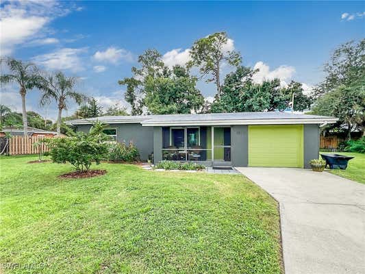 1877 QUEEN CT, NORTH FORT MYERS, FL 33917 - Image 1