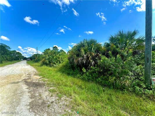 3207 40TH ST SW, LEHIGH ACRES, FL 33976, photo 2 of 4