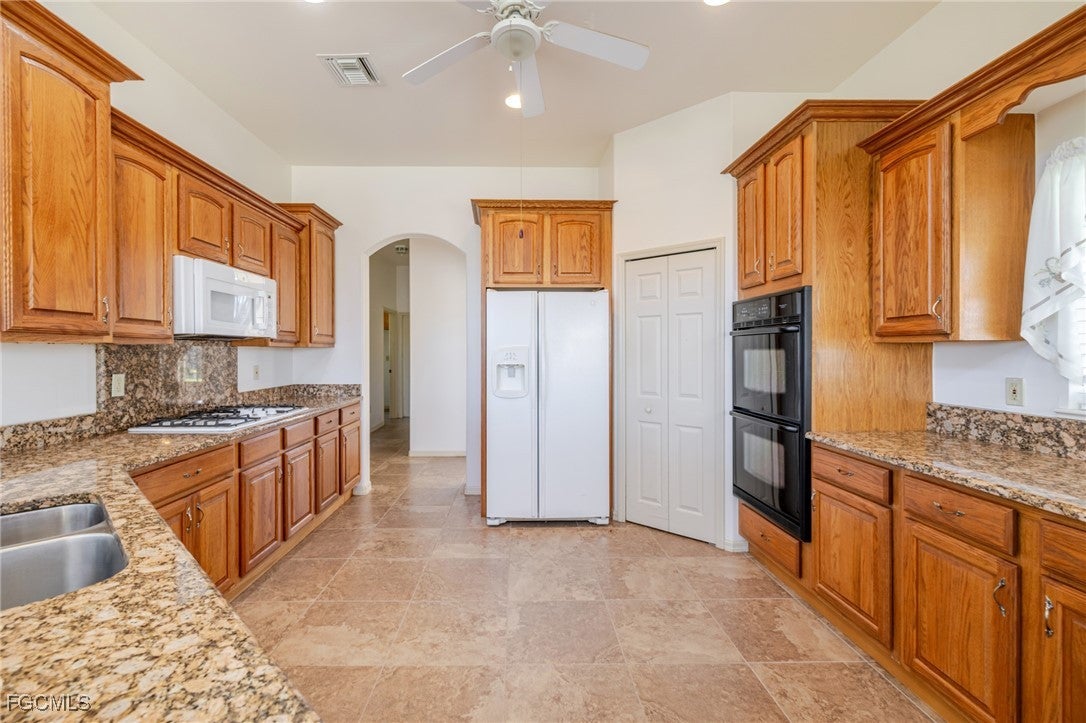 Fort Denaud, Florida, 33935, United States, 5 Bedrooms Bedrooms, ,3 BathroomsBathrooms,Residential,Active,2002349