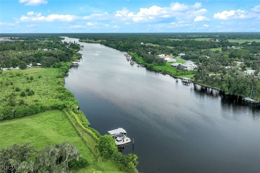 Alva, Florida, 33920, United States, 1 Bedroom Bedrooms, ,1 BathroomBathrooms,Residential,Active,1936413