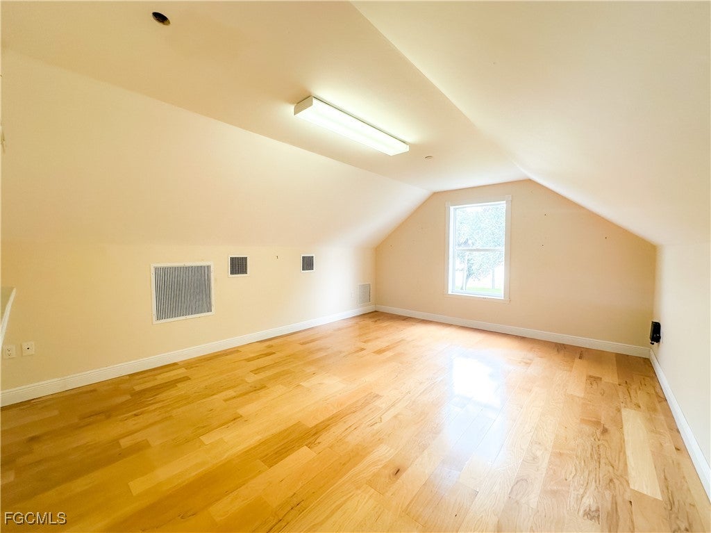 Alva, Florida, 33920, United States, 5 Bedrooms Bedrooms, ,5 BathroomsBathrooms,Residential,Active,1988720