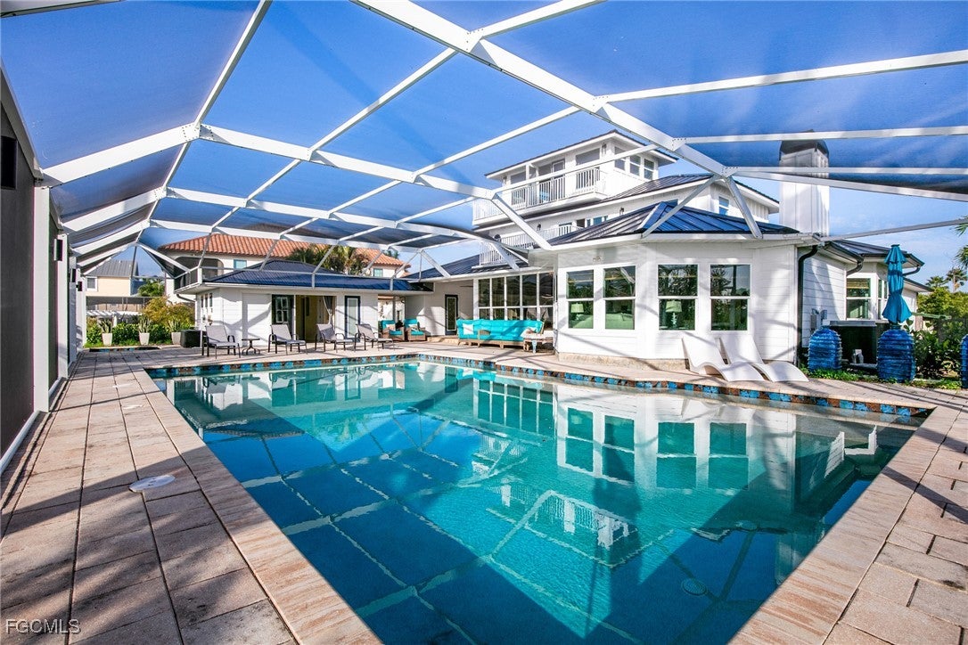 Matlacha, Florida, 33993, United States, 5 Bedrooms Bedrooms, ,5 BathroomsBathrooms,Residential,Active,2007225