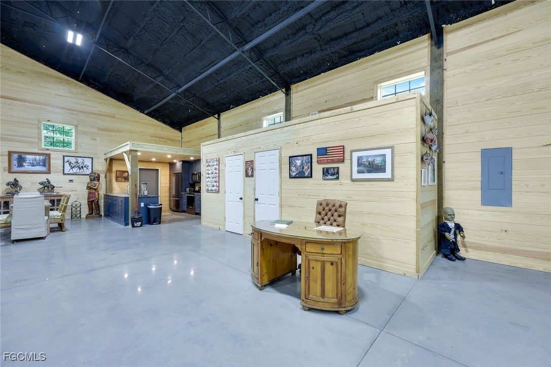 Alva, Florida, 33920, United States, 1 Bedroom Bedrooms, ,1 BathroomBathrooms,Residential,Active,1936413