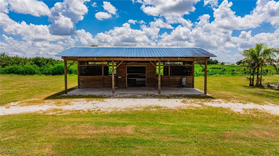 Alva, Florida, 33920, United States, 6 Bedrooms Bedrooms, ,4 BathroomsBathrooms,Residential,Active,2010171