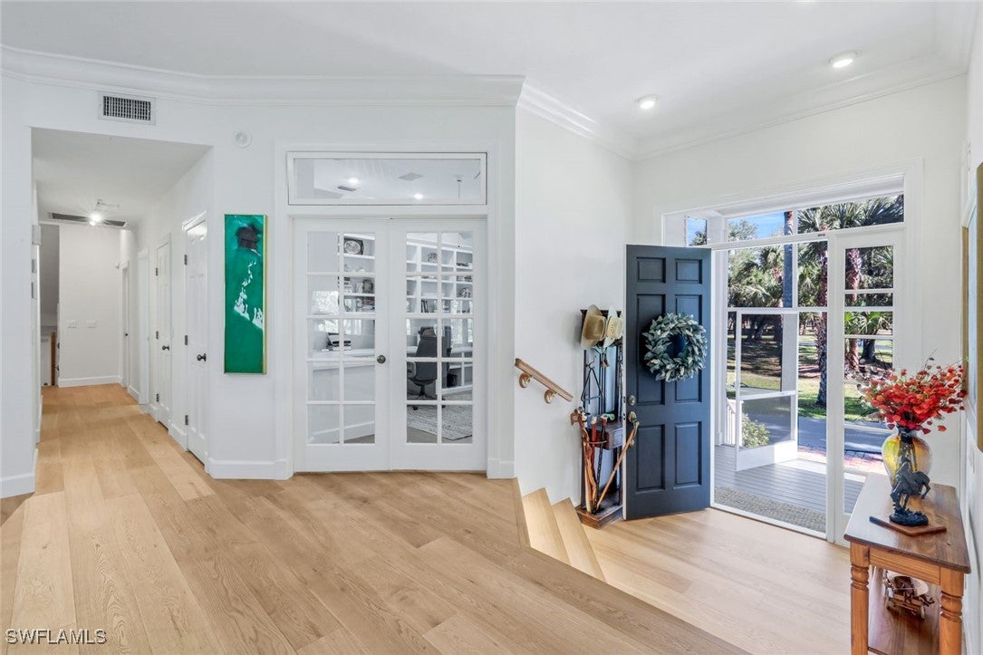 Alva, Florida, 33920, United States, 4 Bedrooms Bedrooms, ,5 BathroomsBathrooms,Residential,Active,1764865