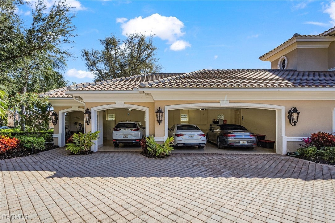 Fort Myers, Florida, 33912, United States, 5 Bedrooms Bedrooms, ,6 BathroomsBathrooms,Residential,Active,2009851