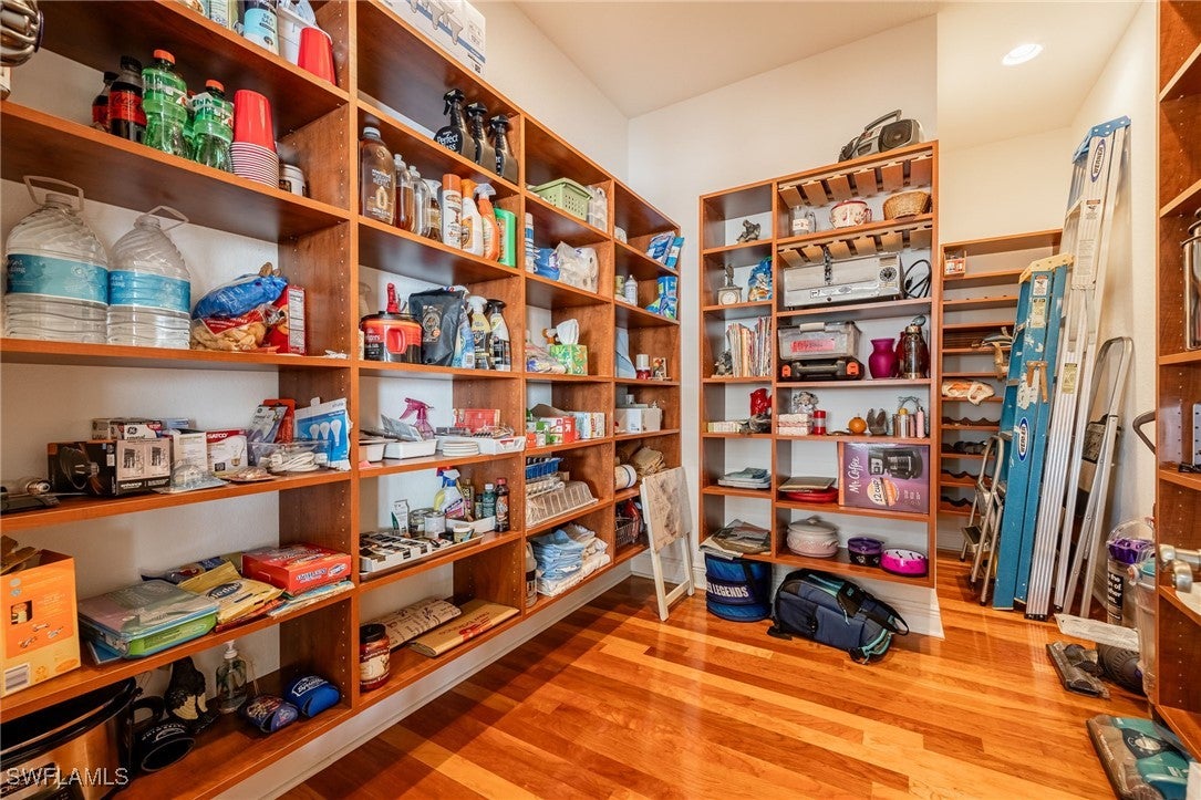 Cape Coral, Florida, 33904, United States, 3 Bedrooms Bedrooms, ,4 BathroomsBathrooms,Residential,Active,1734412