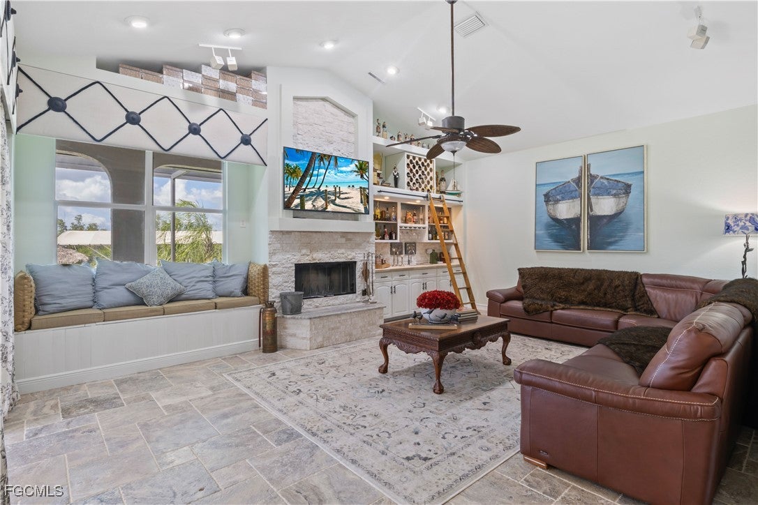 Cape Coral, Florida, 33914, United States, 3 Bedrooms Bedrooms, ,4 BathroomsBathrooms,Residential,Active,1962177