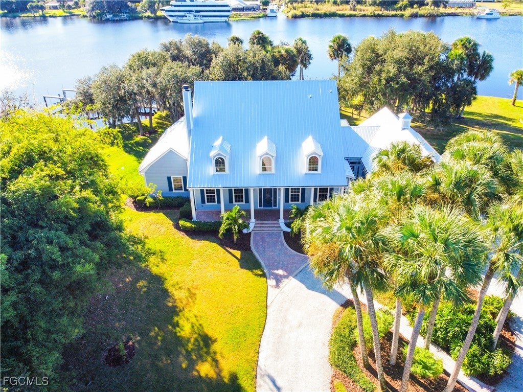 Alva, Florida, 33920, United States, 5 Bedrooms Bedrooms, ,5 BathroomsBathrooms,Residential,Active,1988720