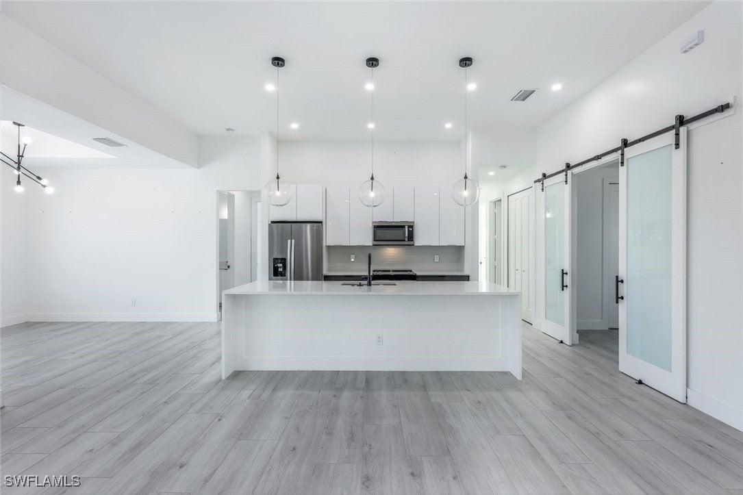 Cape Coral, Florida, 33914, United States, ,3 BathroomsBathrooms,Residential,Active,1782576