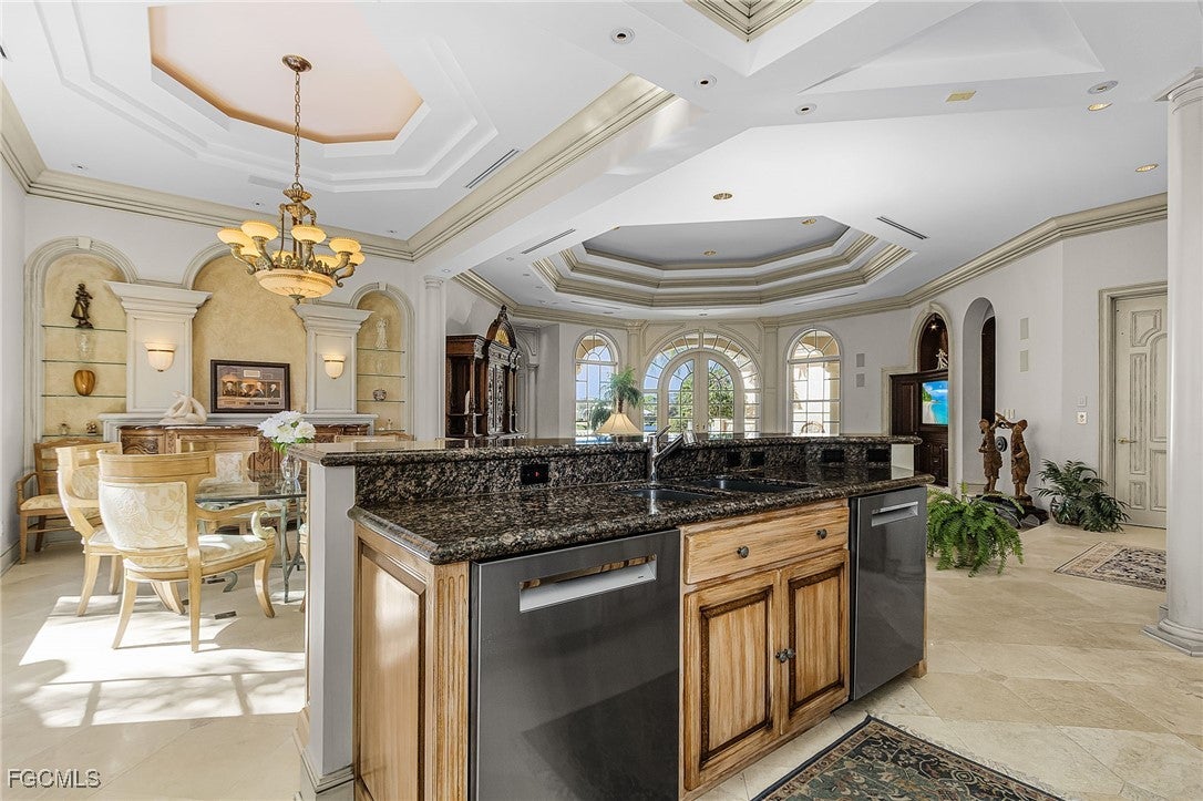 Fort Myers, Florida, 33912, United States, 5 Bedrooms Bedrooms, ,6 BathroomsBathrooms,Residential,Active,2009851