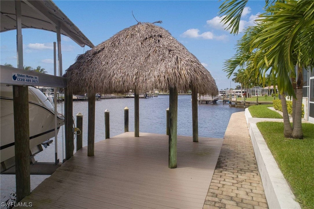 Cape Coral, Florida, 33904, United States, ,5 BathroomsBathrooms,Residential,Active,1704827
