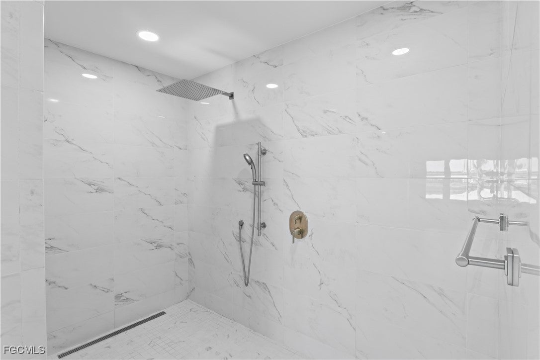 Sanibel, Florida, 33957, United States, 3 Bedrooms Bedrooms, ,3 BathroomsBathrooms,Residential,Active,1996280