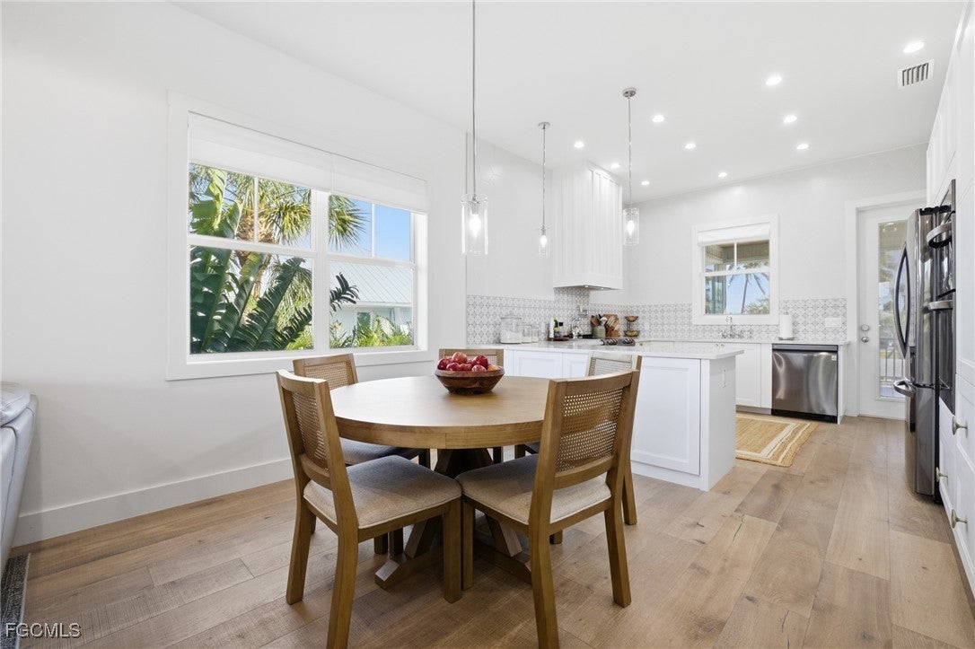 Bokeelia, Florida, 33922, United States, 4 Bedrooms Bedrooms, ,2 BathroomsBathrooms,Residential,Active,1992253