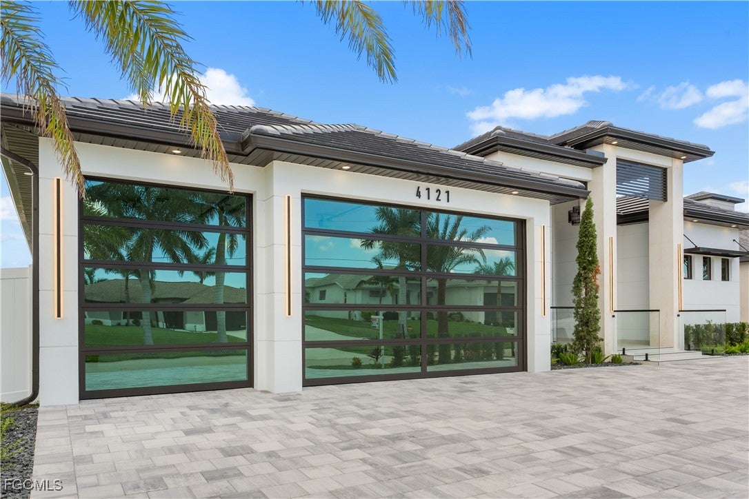 Cape Coral, Florida, 33914, United States, 4 Bedrooms Bedrooms, ,5 BathroomsBathrooms,Residential,Active,1953271