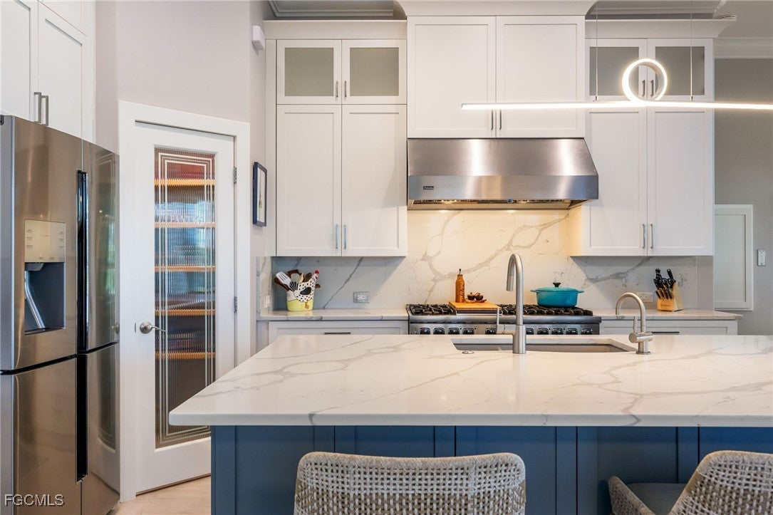 Sanibel, Florida, 33957, United States, 3 Bedrooms Bedrooms, ,5 BathroomsBathrooms,Residential,Active,1922536