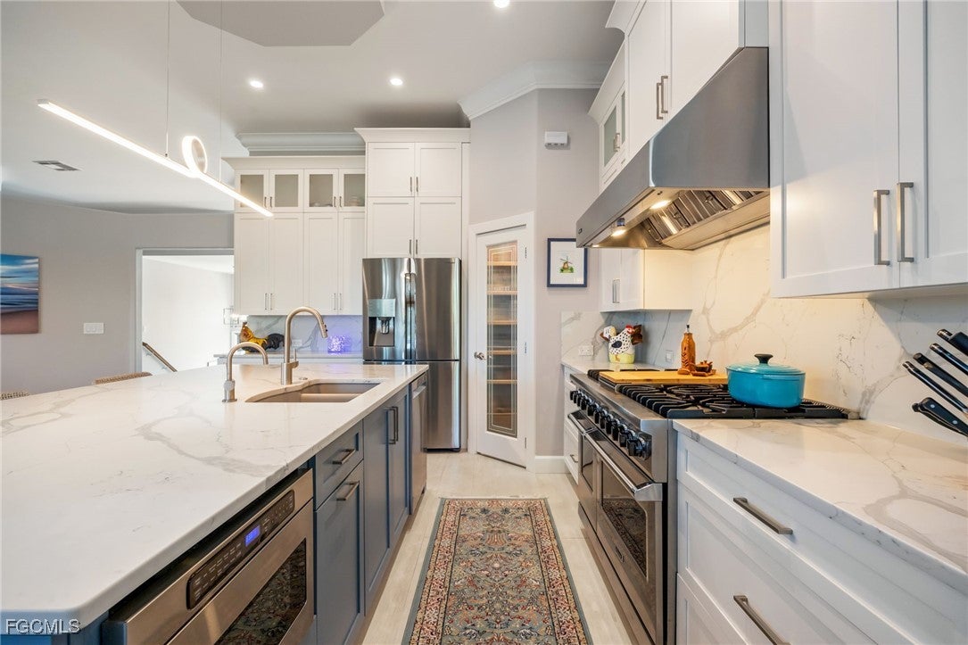 Sanibel, Florida, 33957, United States, 3 Bedrooms Bedrooms, ,5 BathroomsBathrooms,Residential,Active,1922536