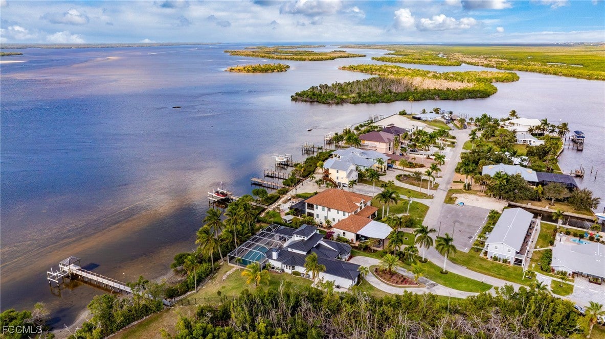 Matlacha, Florida, 33993, United States, 5 Bedrooms Bedrooms, ,5 BathroomsBathrooms,Residential,Active,2007225