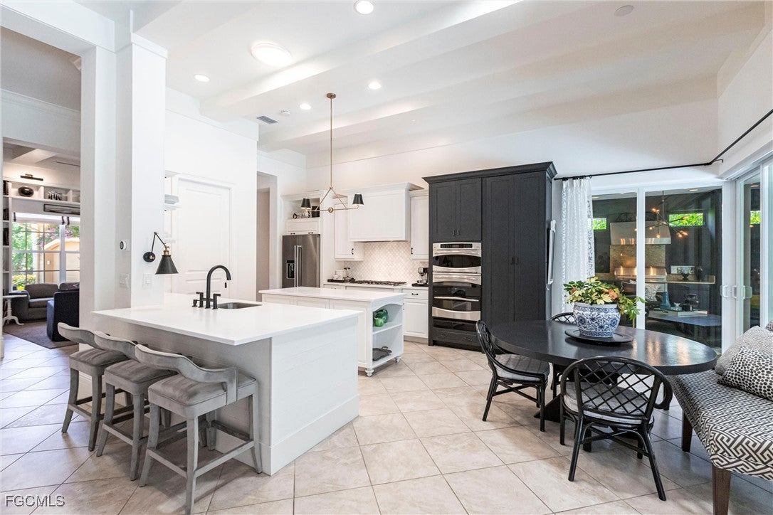 Fort Myers, Florida, 33905, United States, 3 Bedrooms Bedrooms, ,4 BathroomsBathrooms,Residential,Active,1969769