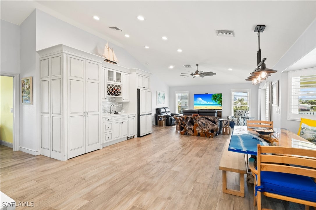 St. James City, Florida, 33956, United States, 3 Bedrooms Bedrooms, ,3 BathroomsBathrooms,Residential,Active,1764943