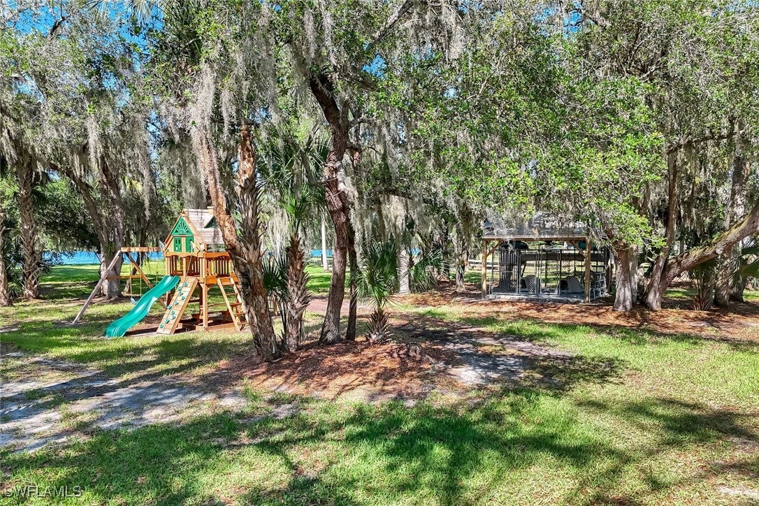Alva, Florida, 33920, United States, 4 Bedrooms Bedrooms, ,5 BathroomsBathrooms,Residential,Active,1764865