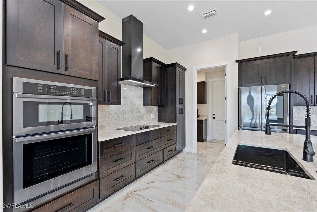 Cape Coral, Florida, 33993, United States, ,2 BathroomsBathrooms,Residential,Active,1780403
