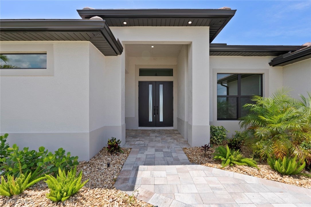 Cape Coral, Florida, 33993, United States, ,2 BathroomsBathrooms,Residential,Active,1780403