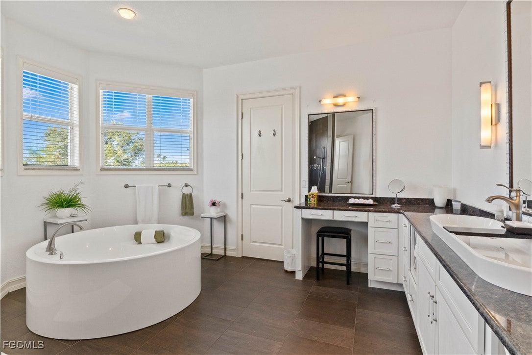 Cape Coral, Florida, 33904, United States, 4 Bedrooms Bedrooms, ,5 BathroomsBathrooms,Residential,Active,2007054