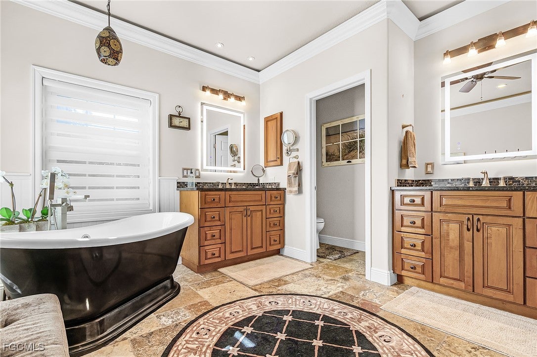 Fort Myers, Florida, 33912, United States, 3 Bedrooms Bedrooms, ,3 BathroomsBathrooms,Residential,Active,2015479