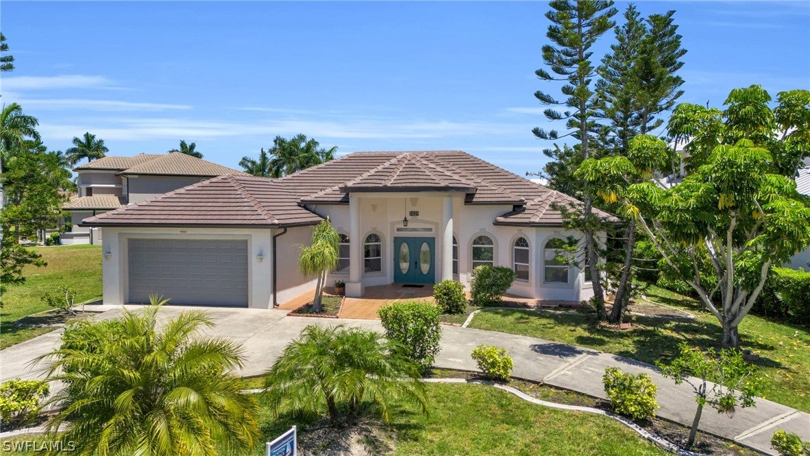 Cape Coral, Florida, 33914, United States, 4 Bedrooms Bedrooms, ,2 BathroomsBathrooms,Residential,Active,1738249