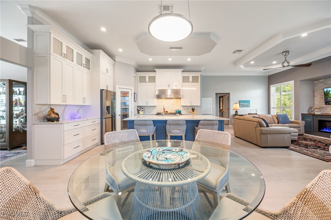 Sanibel, Florida, 33957, United States, 3 Bedrooms Bedrooms, ,5 BathroomsBathrooms,Residential,Active,1922536