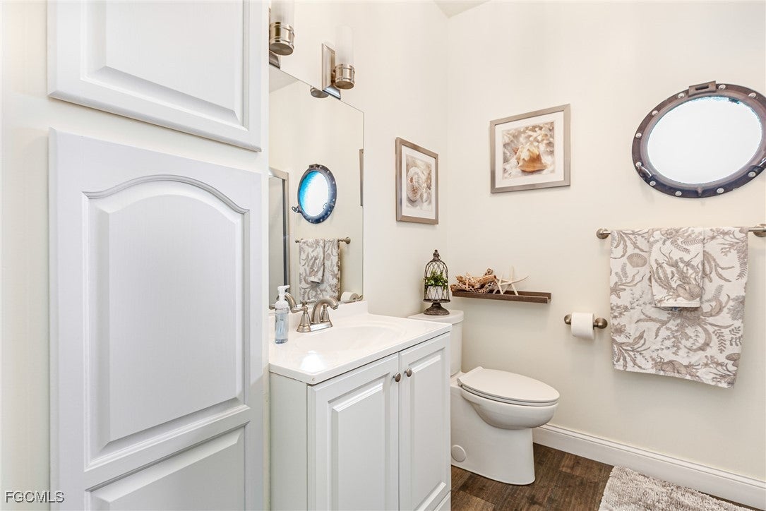 Matlacha, Florida, 33993, United States, 5 Bedrooms Bedrooms, ,5 BathroomsBathrooms,Residential,Active,2007225