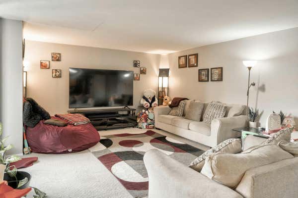 1050 WALL ST APT 5E, ANN ARBOR, MI 48105 - Image 1