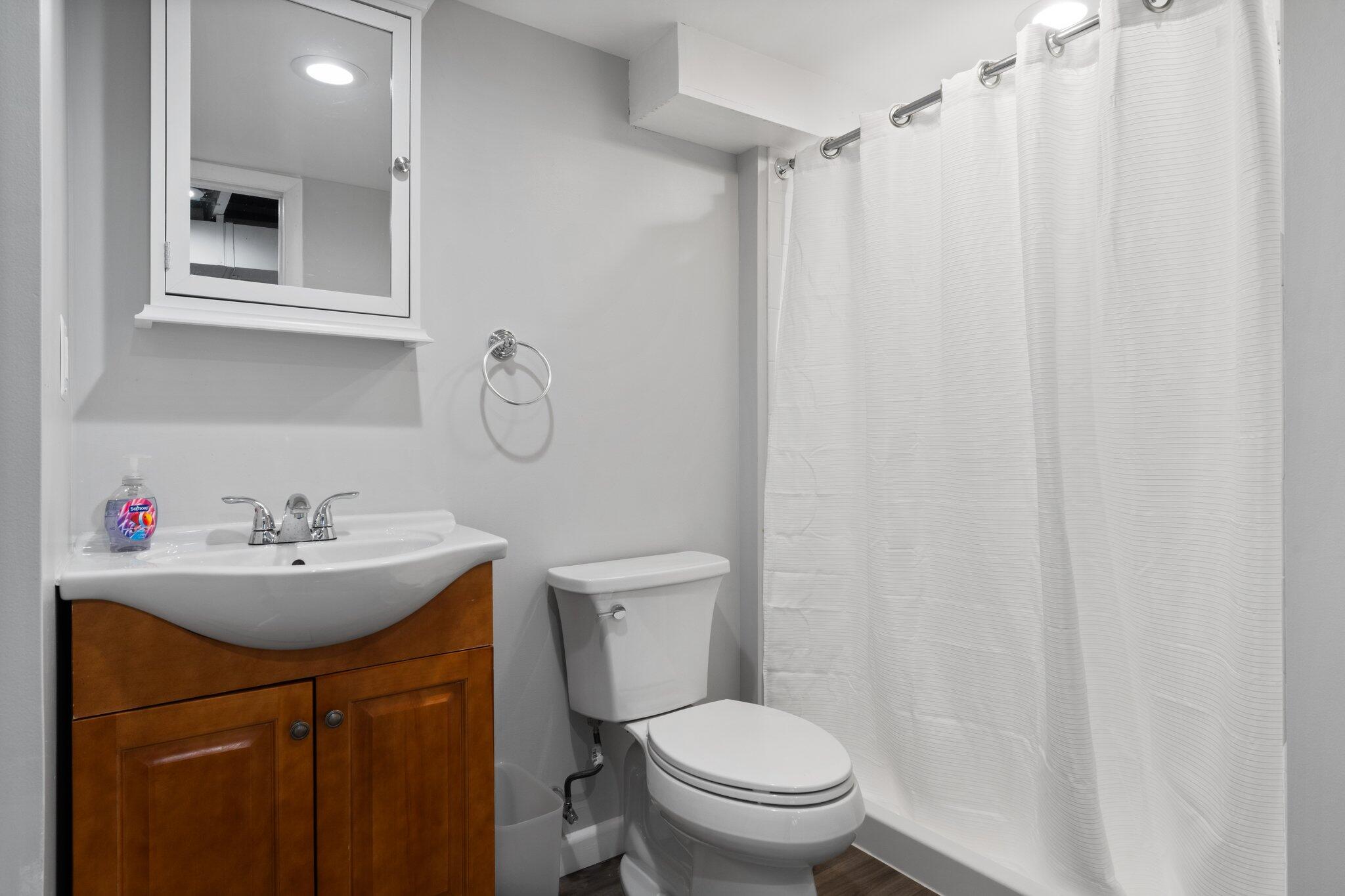 Ann Arbor, Michigan, 48104, United States, 4 Bedrooms Bedrooms, ,4 BathroomsBathrooms,Residential,Active,1831800