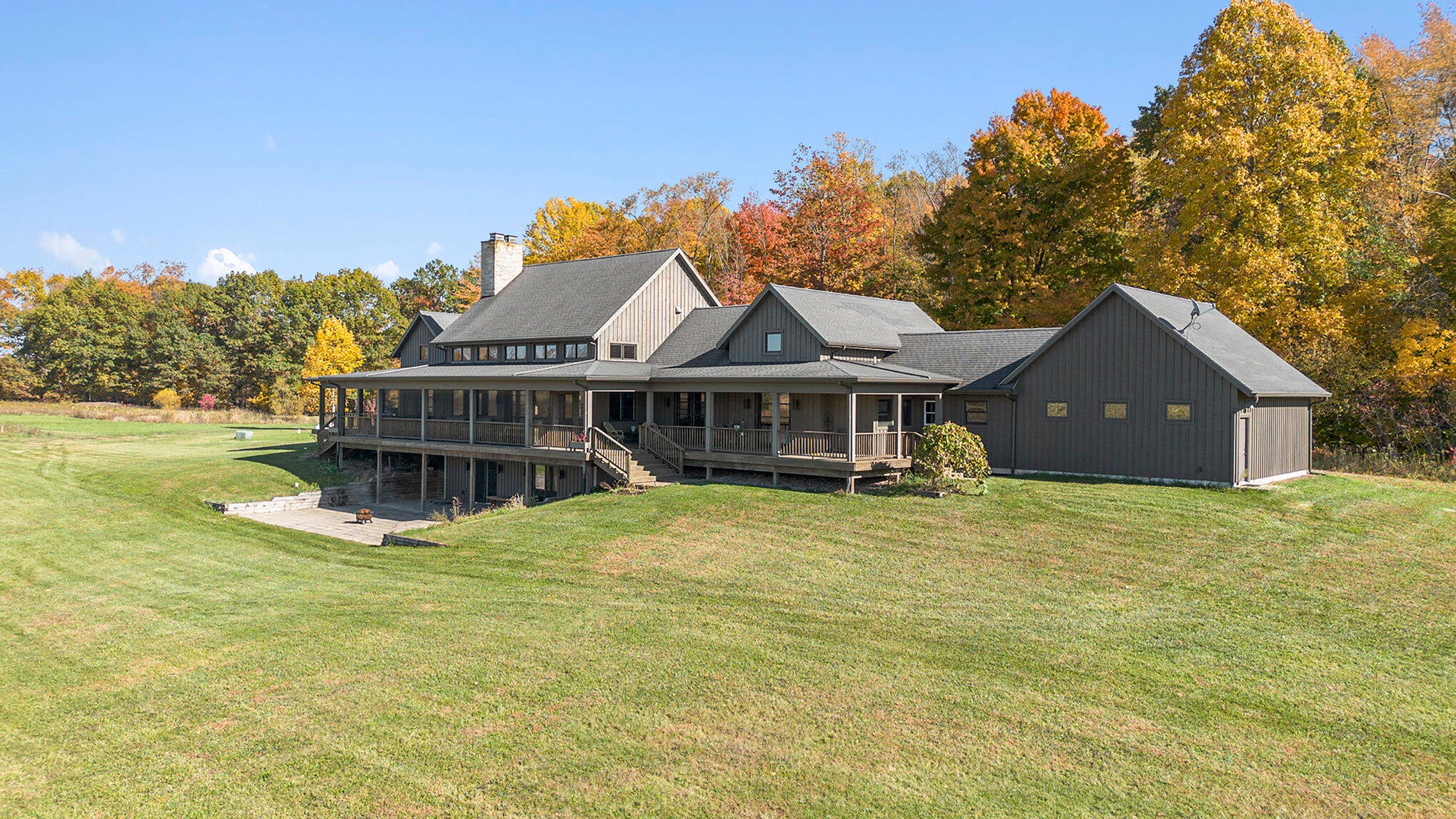 Berrien Springs, Michigan, 49103, United States, ,5 BathroomsBathrooms,Residential,Active,1849497