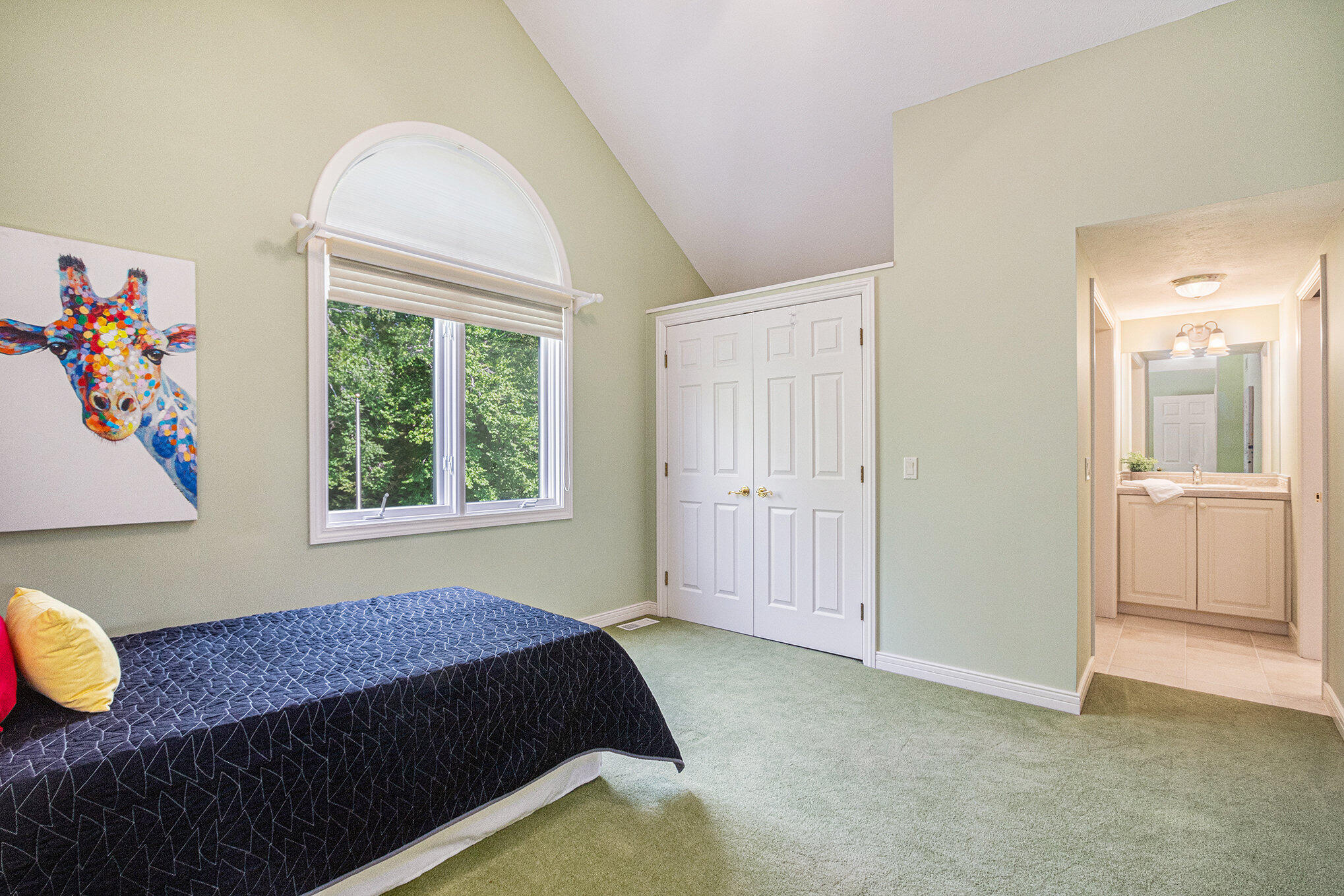 Holland, Michigan, 49423, United States, 4 Bedrooms Bedrooms, ,4 BathroomsBathrooms,Residential,Active,1914588