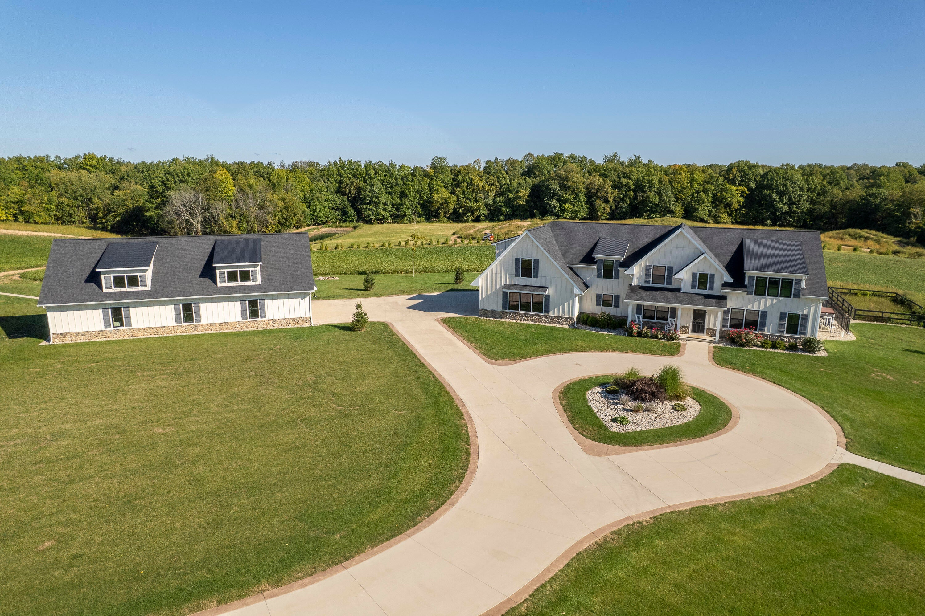 Middleville, Michigan, 49333, United States, 6 Bedrooms Bedrooms, ,3 BathroomsBathrooms,Residential,Active,2006790