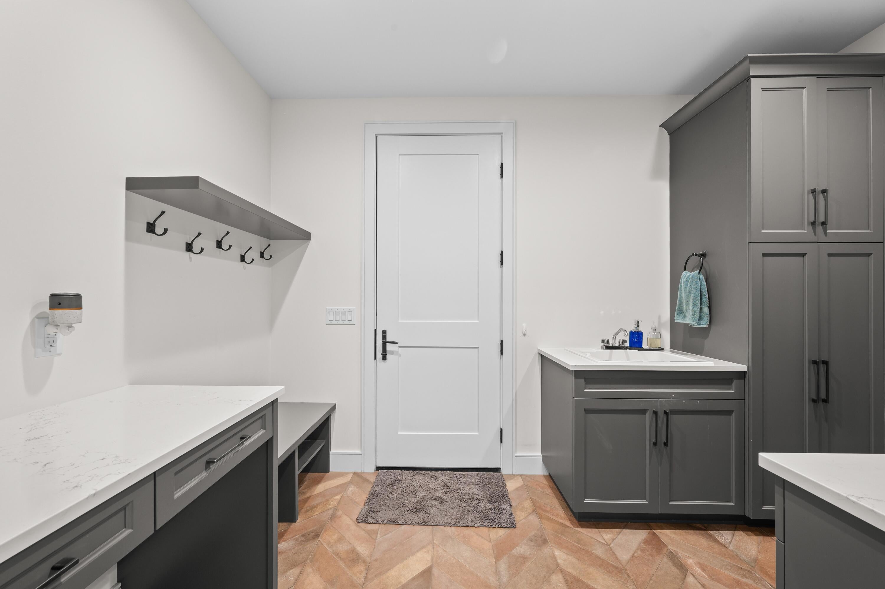 St. Joseph, Michigan, 49085, United States, 6 Bedrooms Bedrooms, ,6 BathroomsBathrooms,Residential,Active,1985598