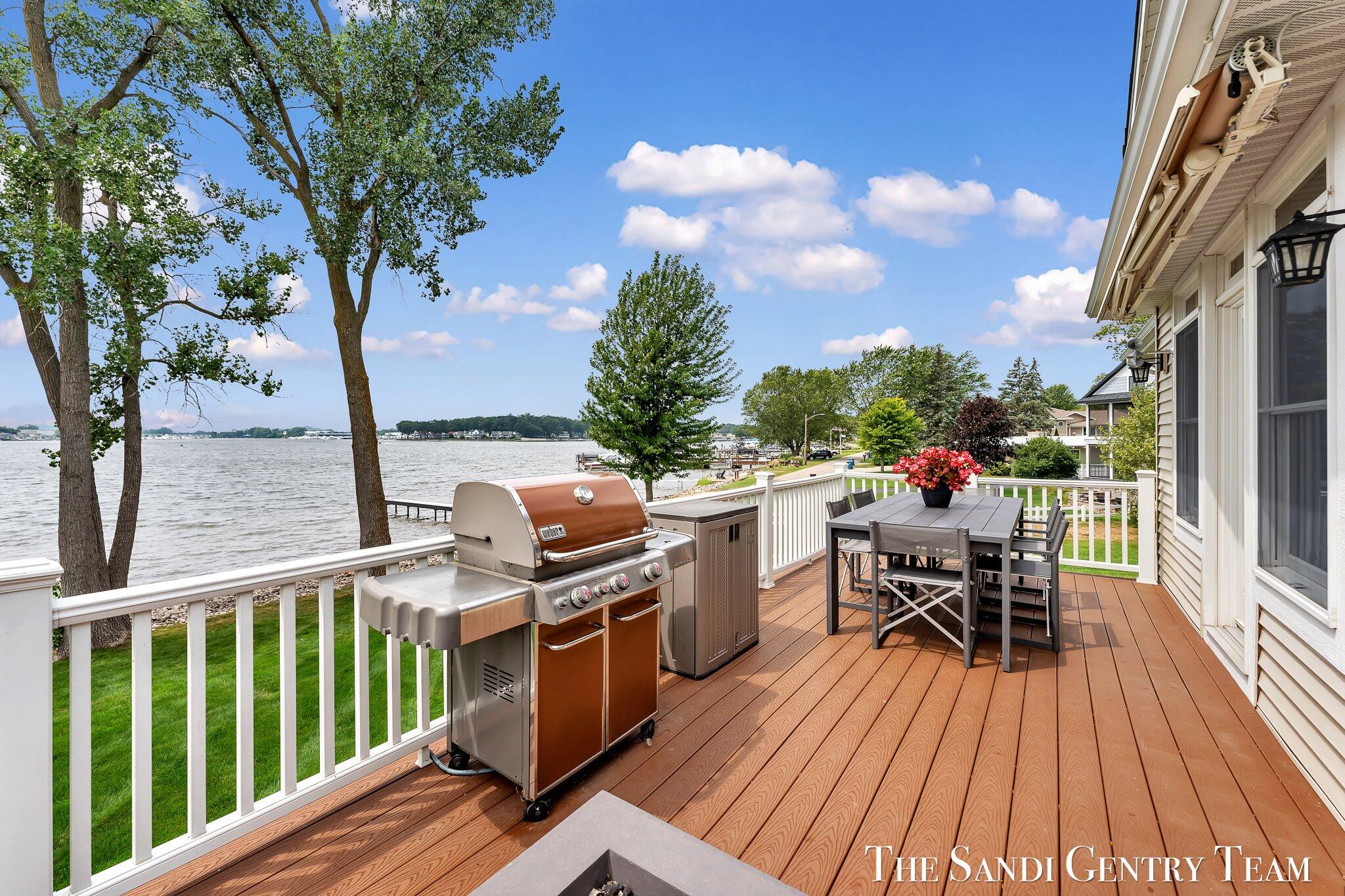 Spring Lake, Michigan, 49456, United States, 4 Bedrooms Bedrooms, ,3 BathroomsBathrooms,Residential,Active,1914577
