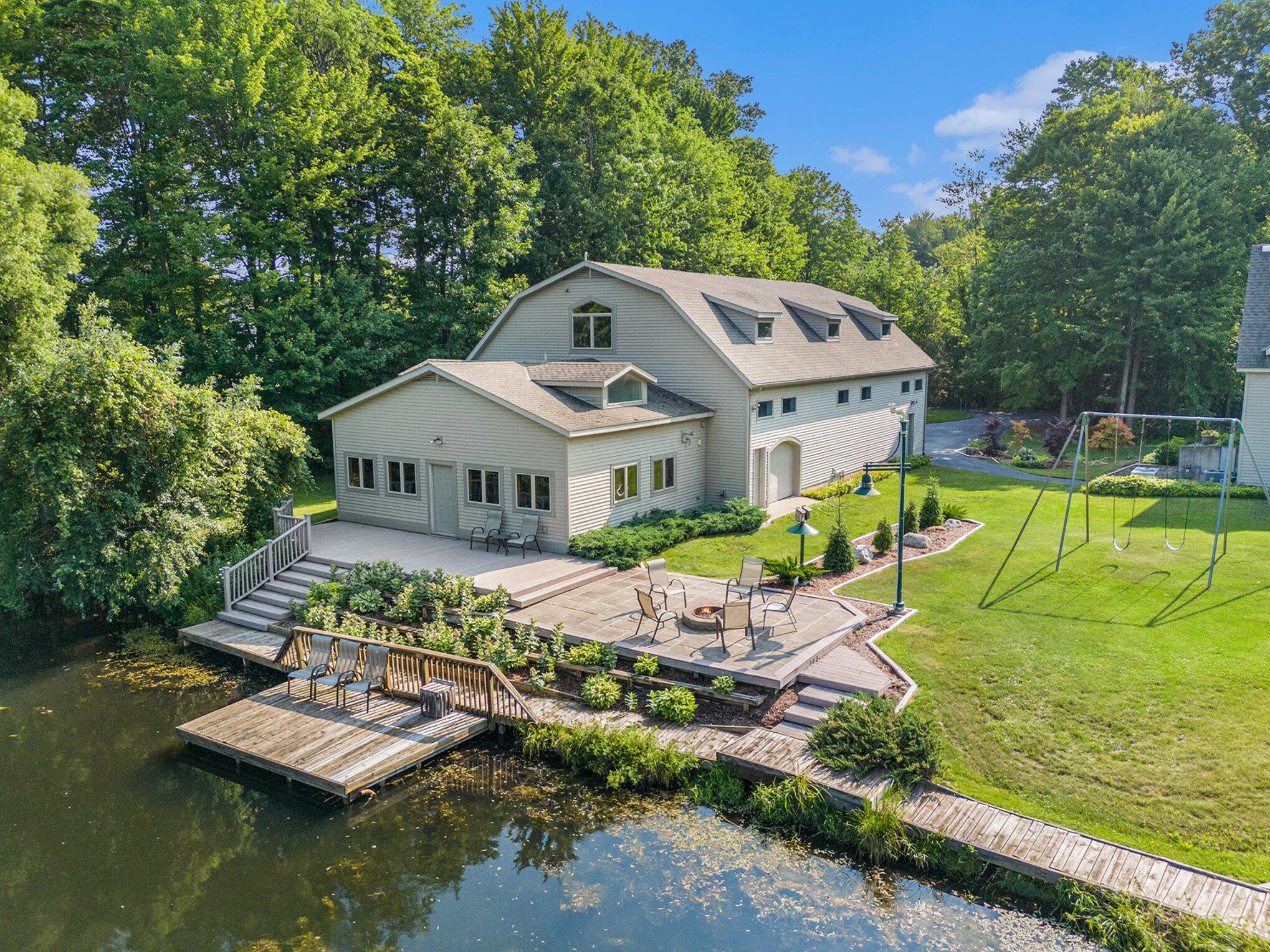 Holland, Michigan, 49423, United States, 4 Bedrooms Bedrooms, ,4 BathroomsBathrooms,Residential,Active,1914588