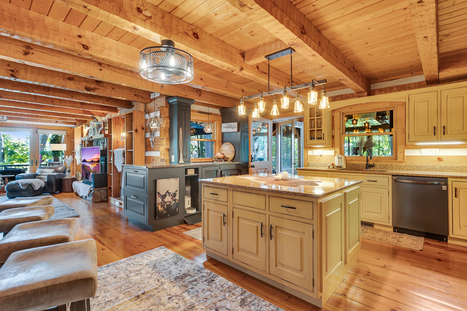 Horton, Michigan, 49246, United States, 5 Bedrooms Bedrooms, ,3 BathroomsBathrooms,Residential,Active,1944098